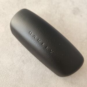 Oakley eyewear hard case clamshell black eyeglasses sunglasses athletic travel